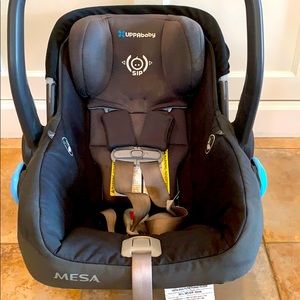 Uppa Baby Mesa Car Seat with Base